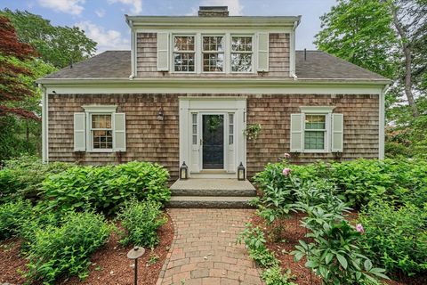 Single Family Residence in Mashpee MA 74 Fells Pond Rd.jpg