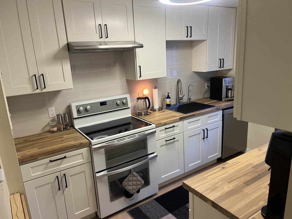 44 Village Hill Ln 44