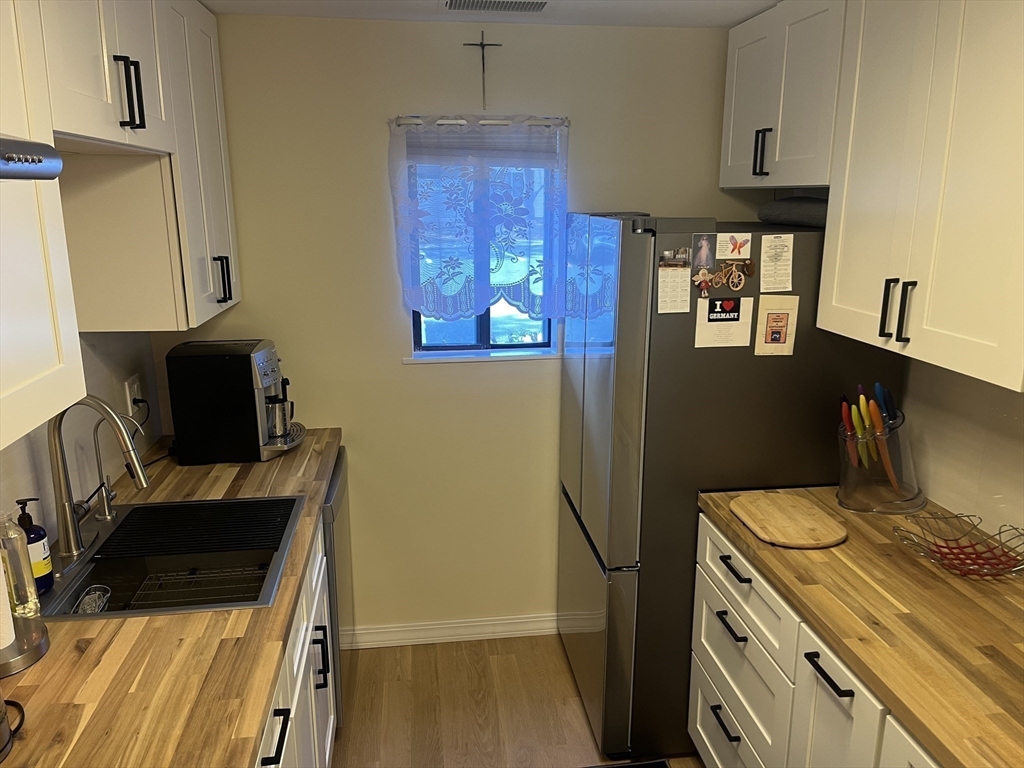 44 Village Hill Ln 44