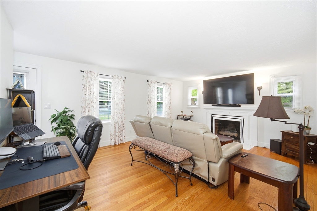 616 Cooley St, Springfield, MA Photo #14