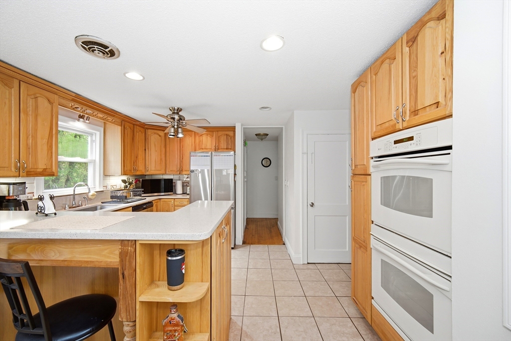 616 Cooley St, Springfield, MA Photo #12