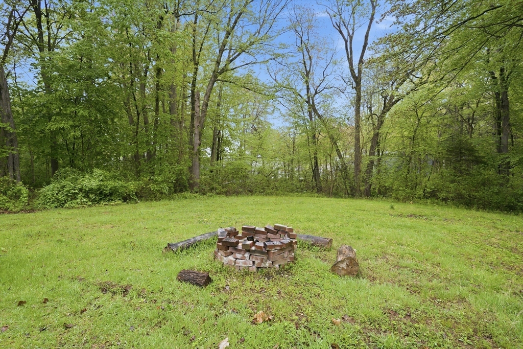 616 Cooley St, Springfield, MA Photo #33