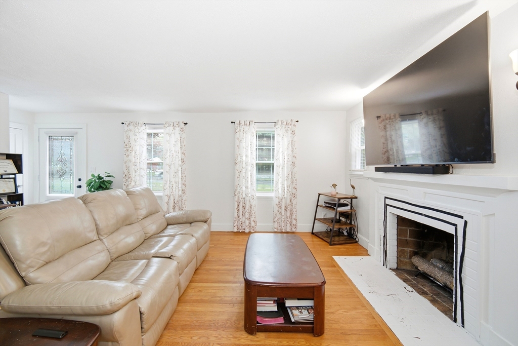 616 Cooley St, Springfield, MA Photo #13