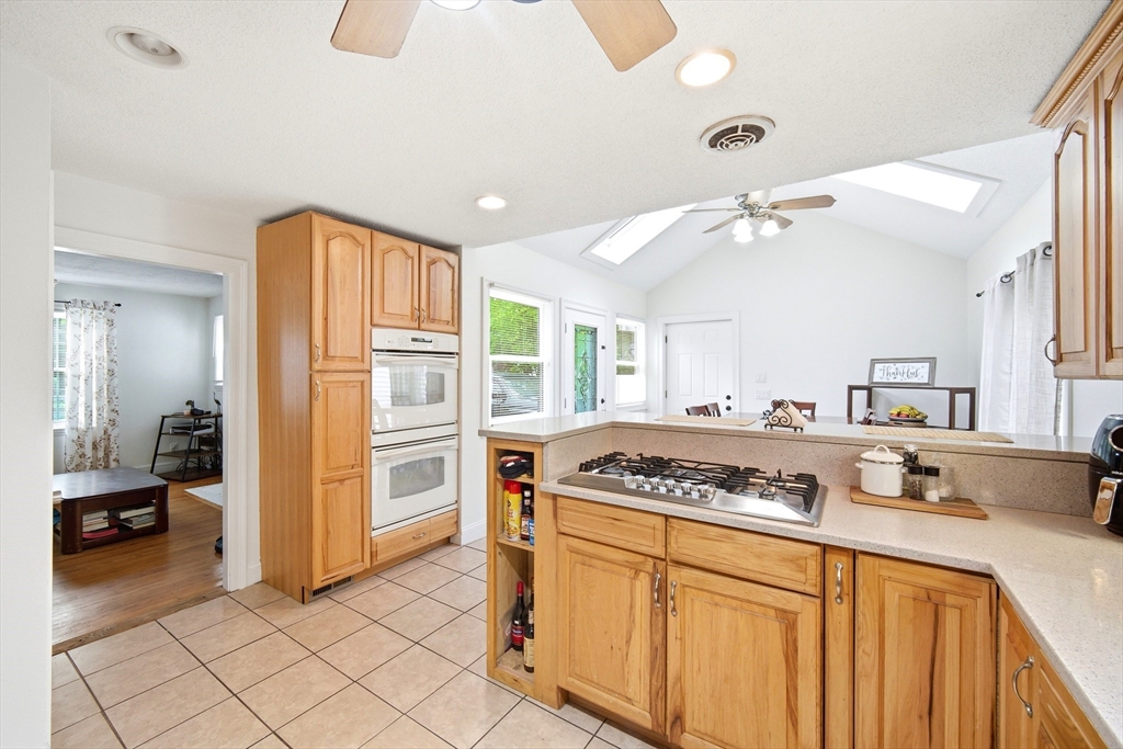 616 Cooley St, Springfield, MA Photo #2