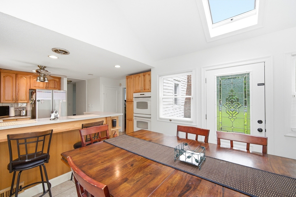616 Cooley St, Springfield, MA Photo #10