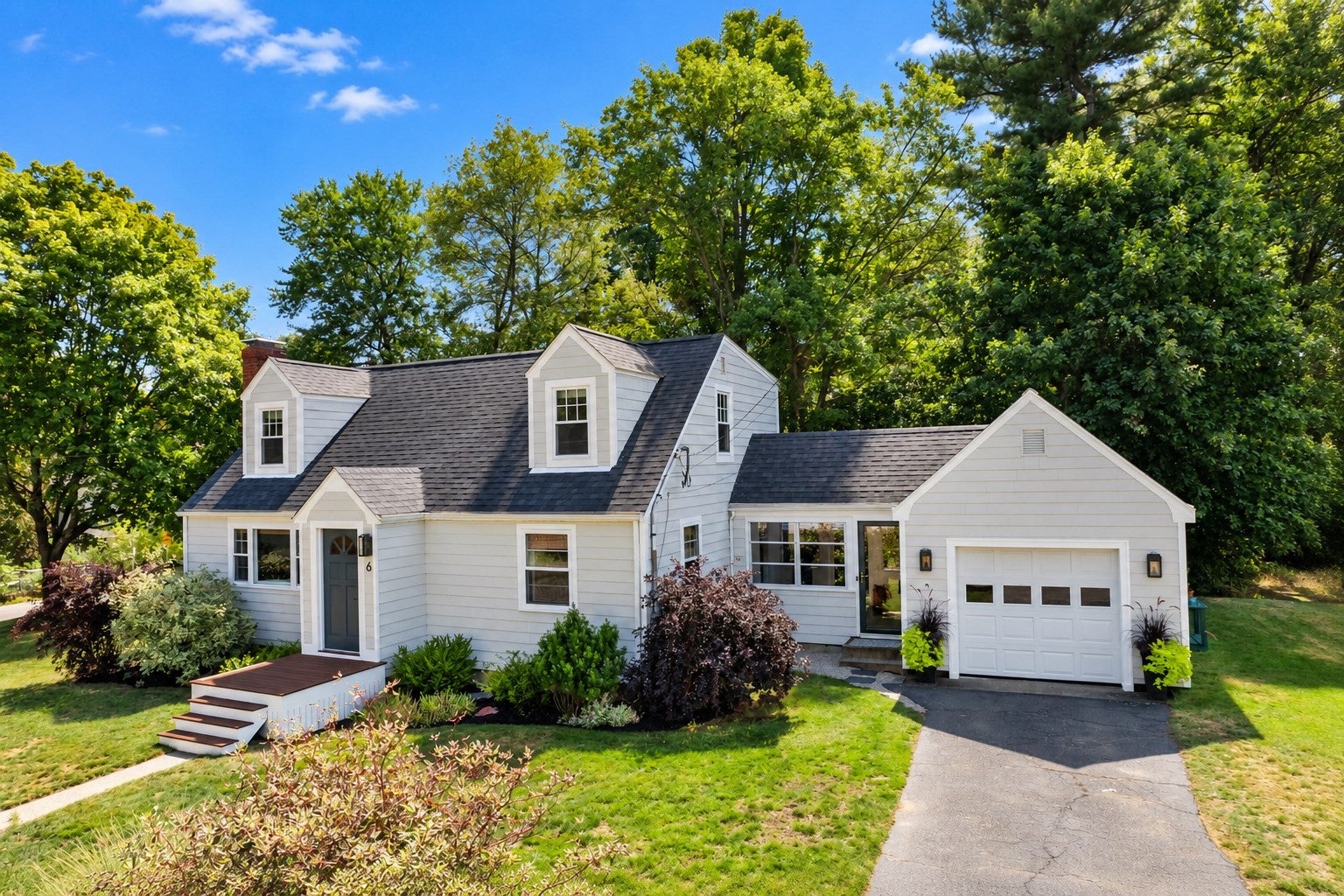 Photo of 6 Park Ave, Framingham, MA