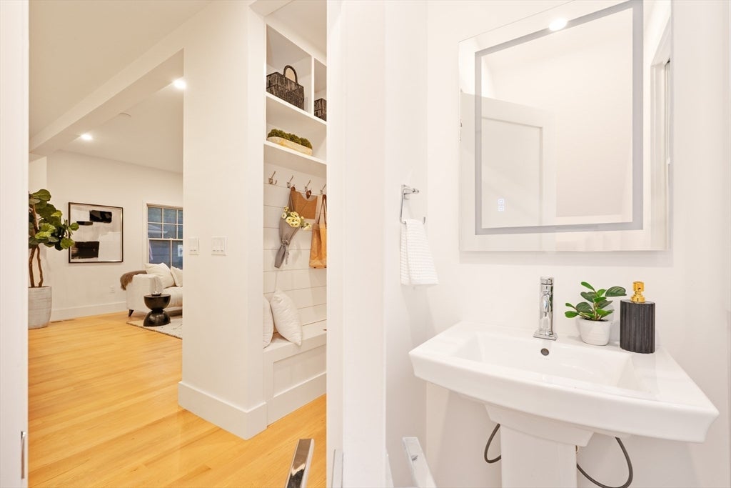 65 Francis St #A, Brookline, MA, 65 Francis St #A, Brookline, MA Photo #8