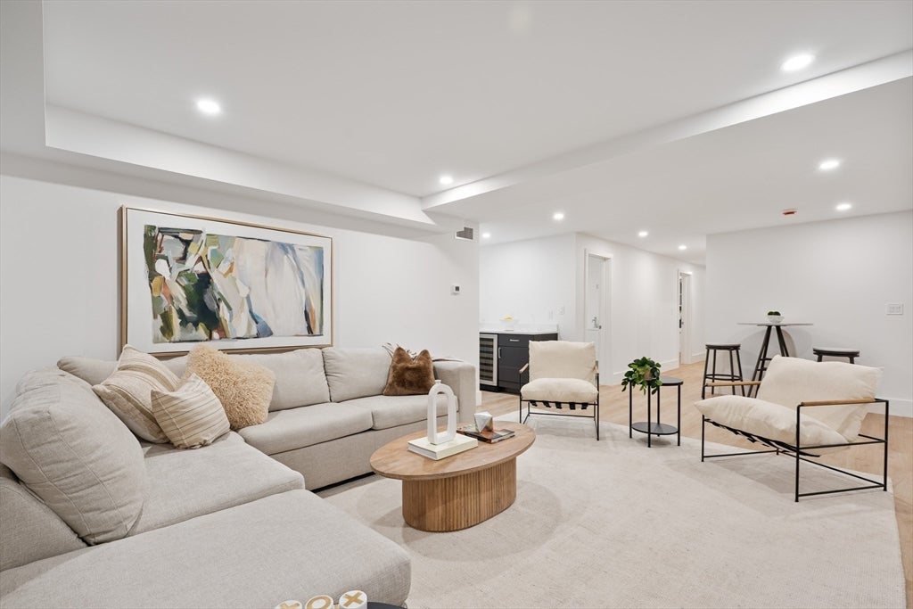 65 Francis St #A, Brookline, MA, 65 Francis St #A, Brookline, MA Photo #19