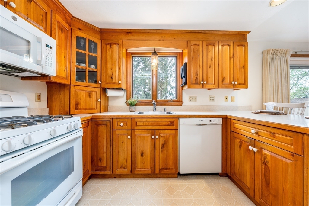 59 Cromwell Drive, Yarmouth, MA Photo #9