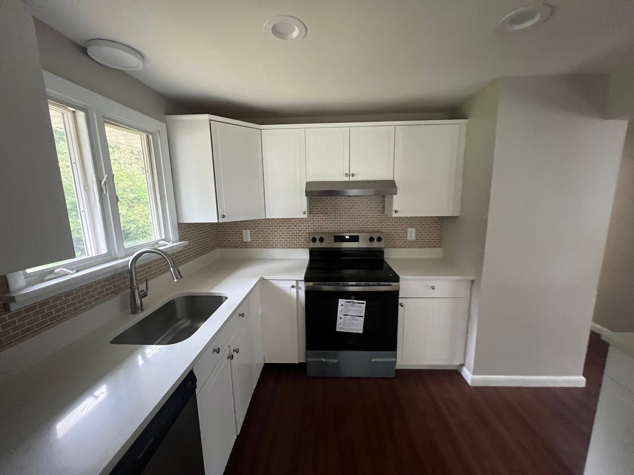 47 Mercedes Rd, Brockton, MA Photo #14