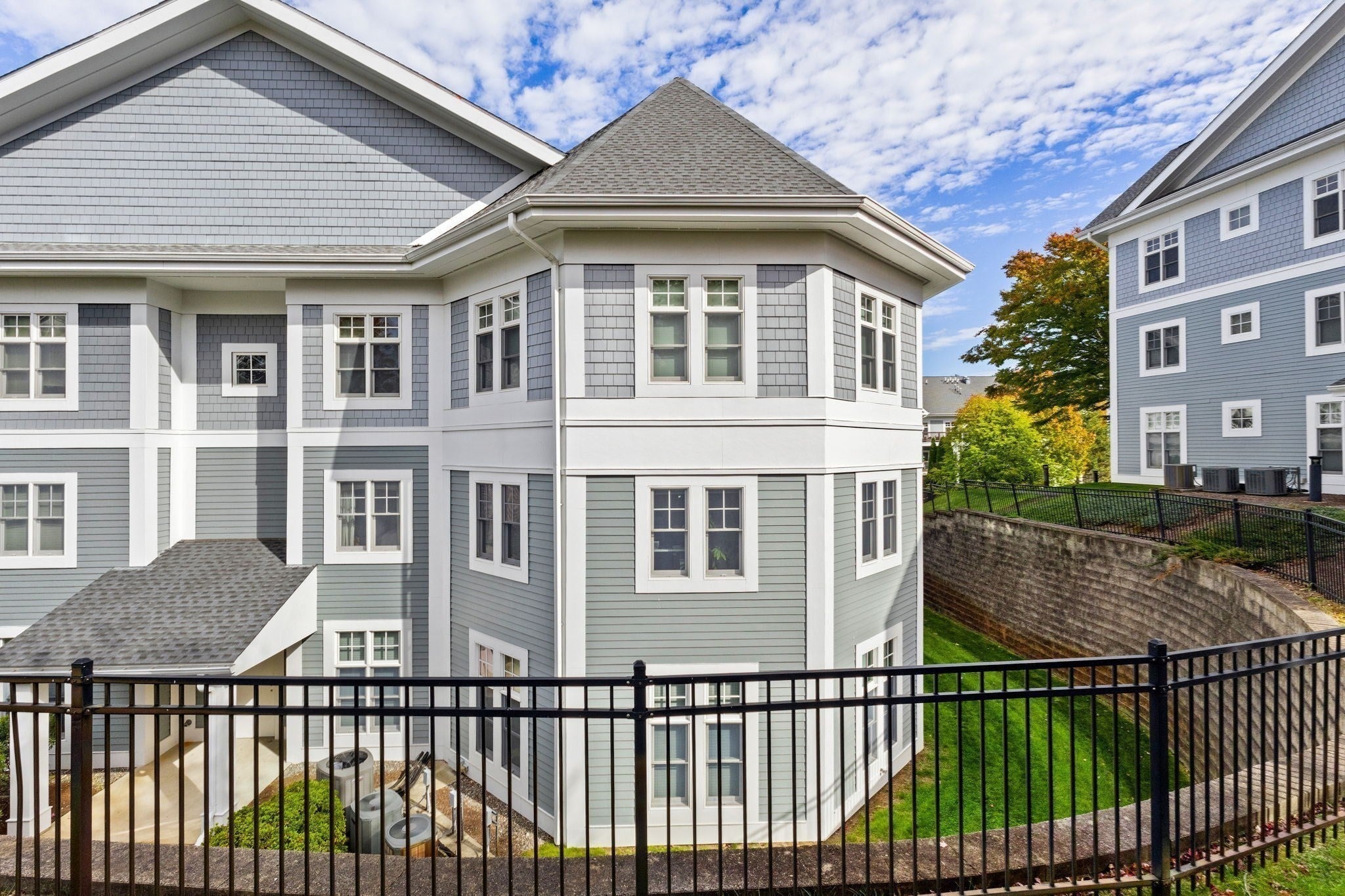 501 Commerce Dr 3205