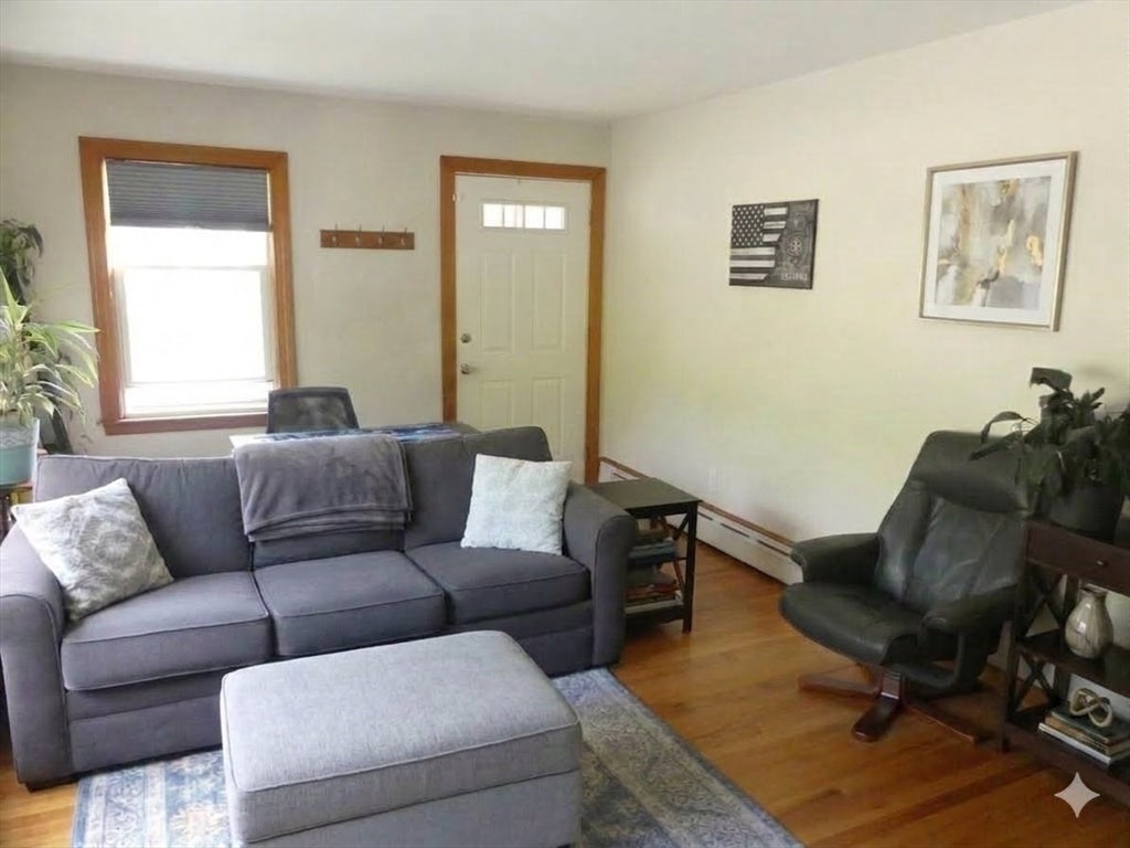 118 Randolph Ave, Tiverton, RI Photo #11