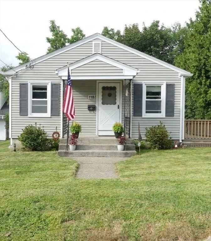 118 Randolph Ave, Tiverton, RI Photo #1