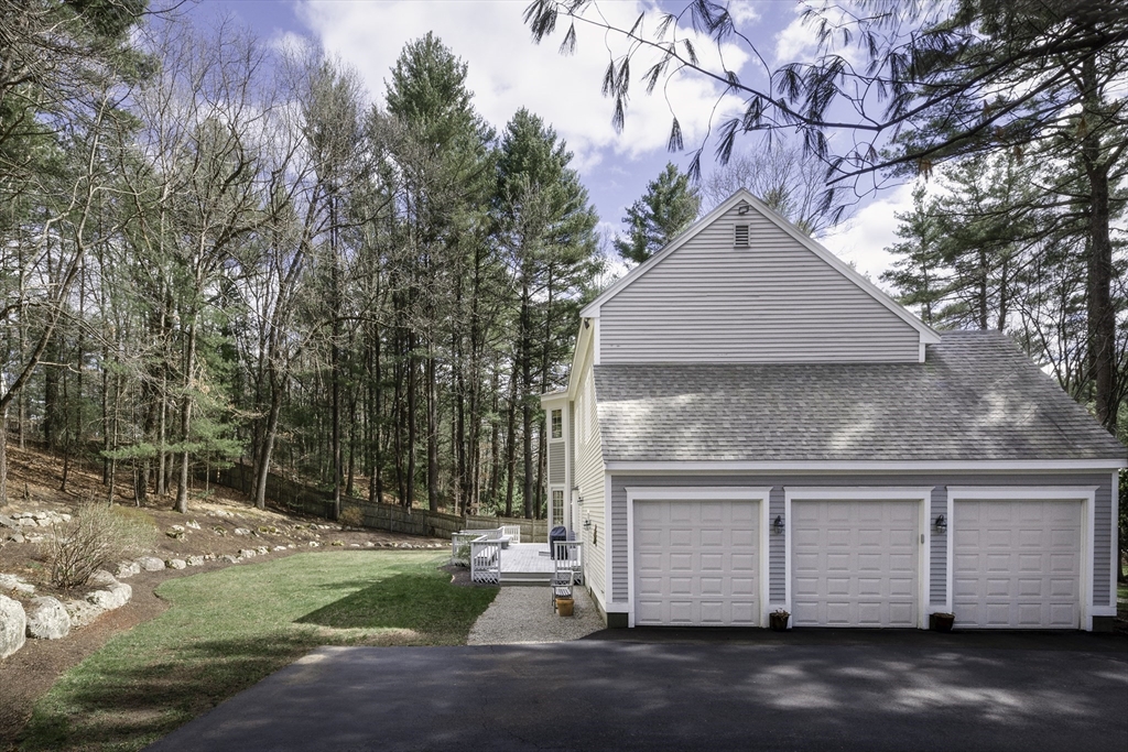 38 Trowbridge Cir
