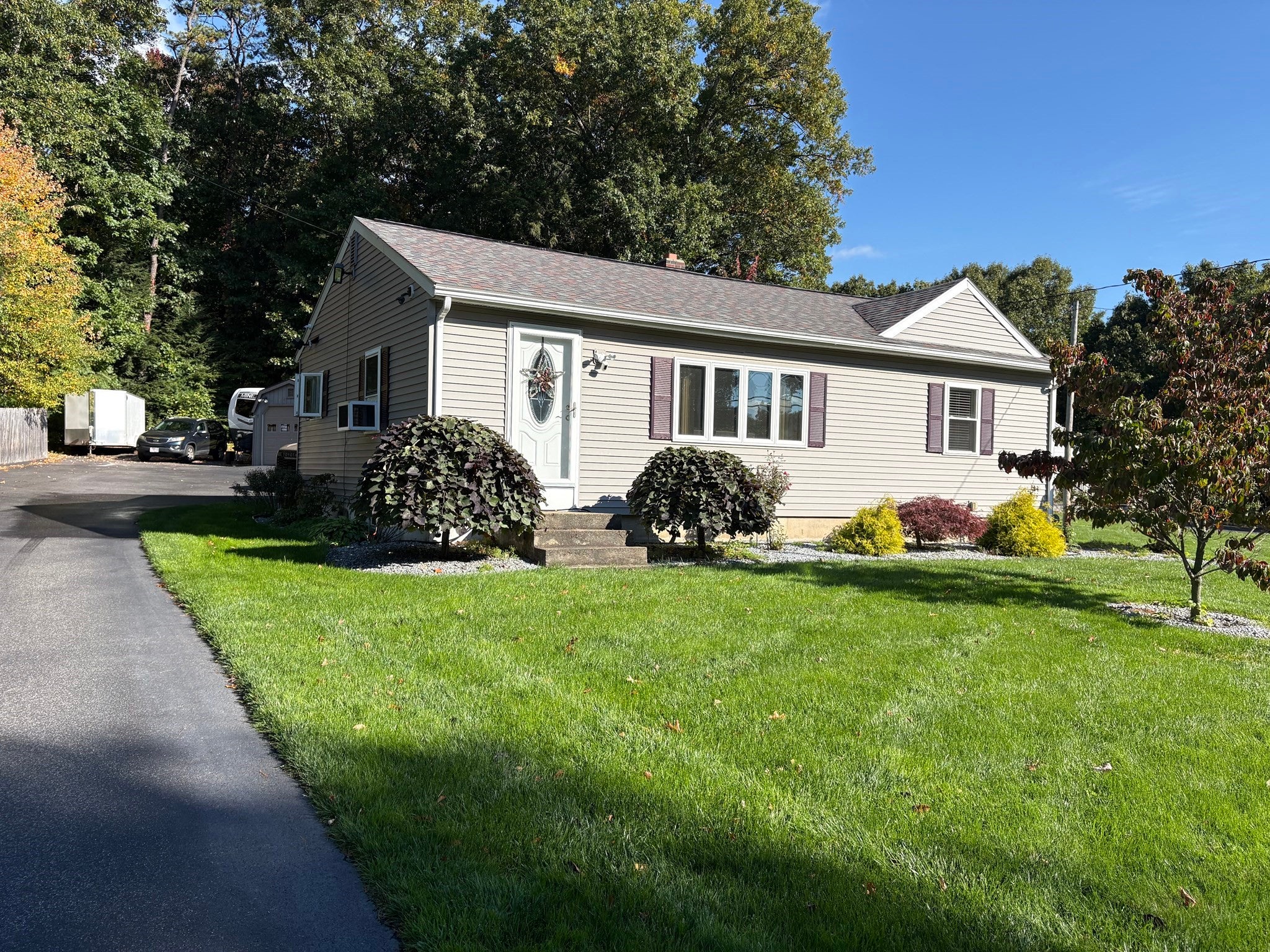 30 Feeding Hills Rd, Southwick, MA, 30 Feeding Hills Rd, Southwick, MA Photo #3