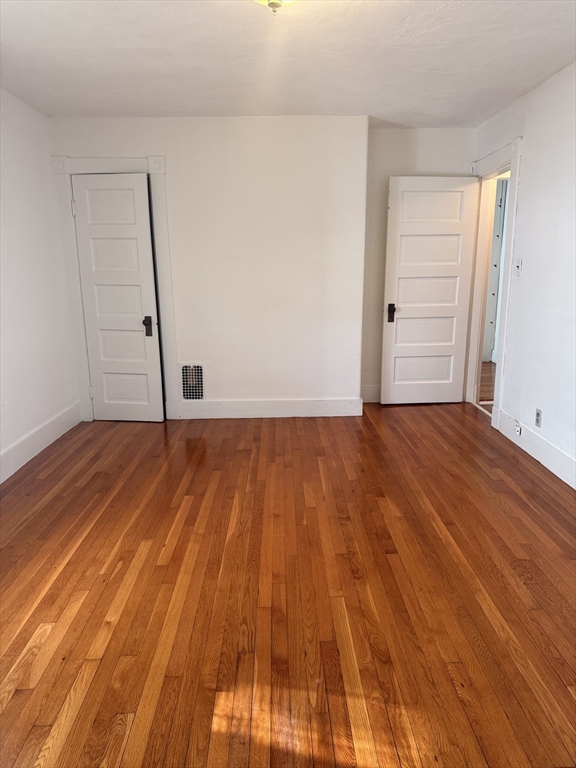 Cambridge, Massachusetts 02138, United States, 2 Bedrooms Bedrooms, ,1 BathroomBathrooms,Residential,Active,220816