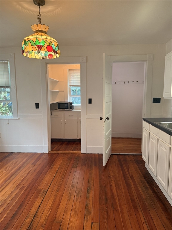 Cambridge, Massachusetts 02138, United States, 2 Bedrooms Bedrooms, ,1 BathroomBathrooms,Residential,Active,220816