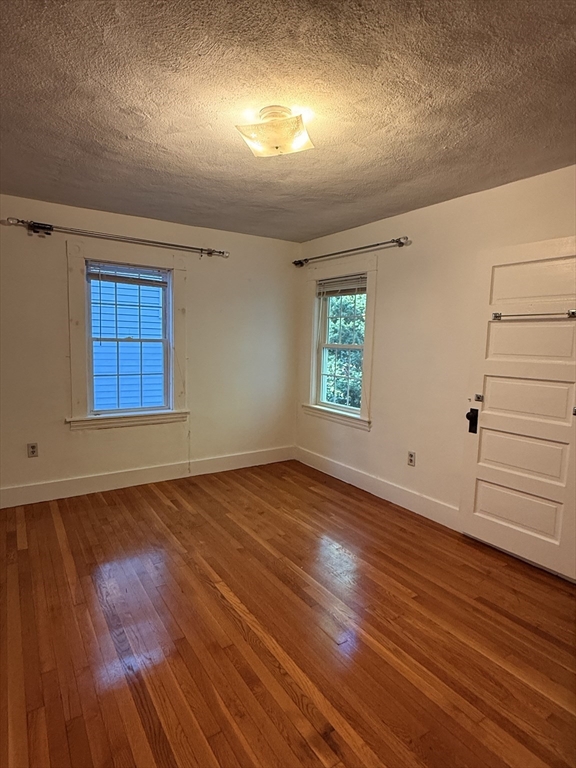 Cambridge, Massachusetts 02138, United States, 2 Bedrooms Bedrooms, ,1 BathroomBathrooms,Residential,Active,220816