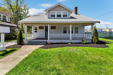 Photo of 17 School Street, Barnstable, MA 02601 (MLS # 73376547)