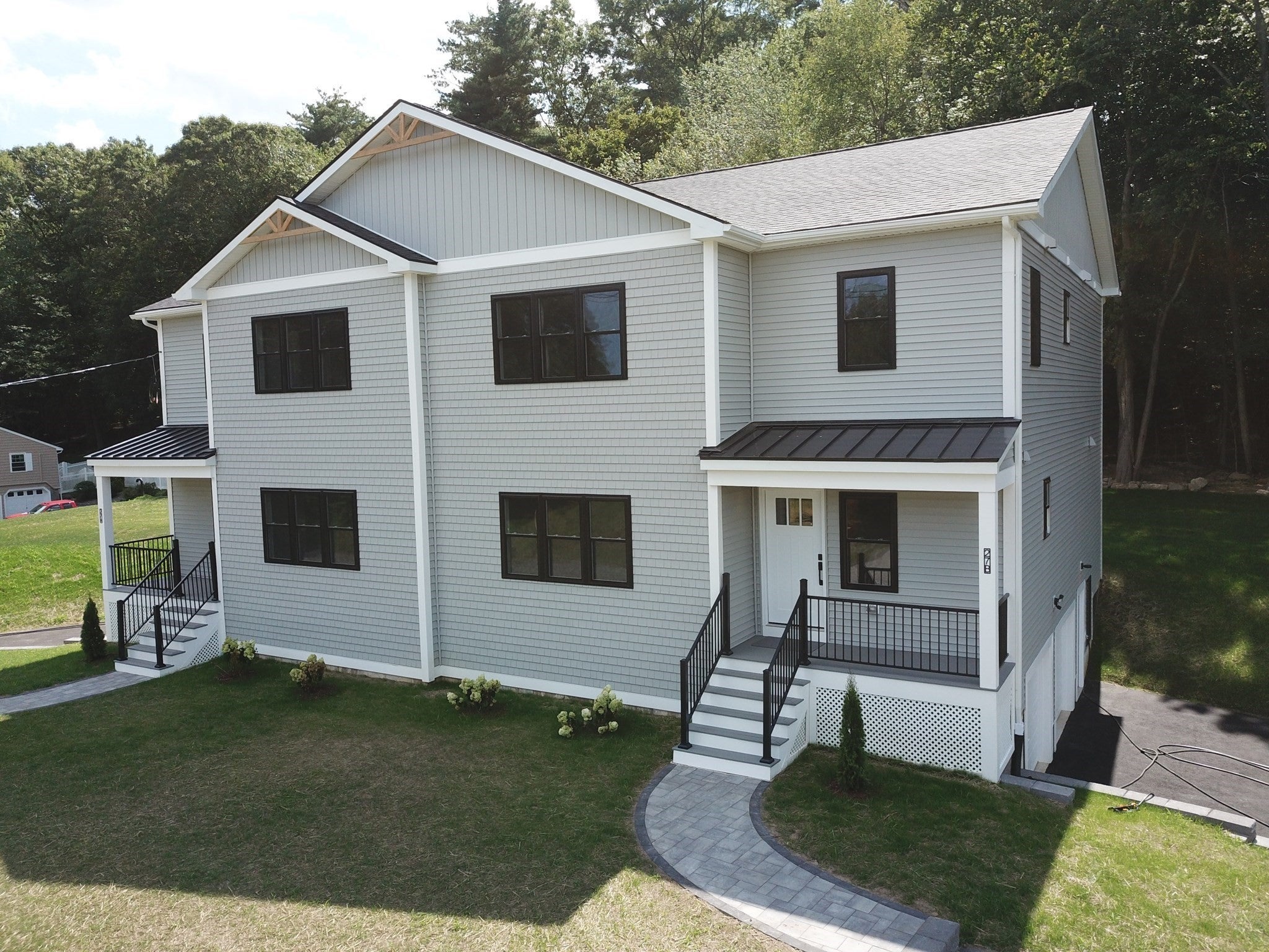 27 Rollins B