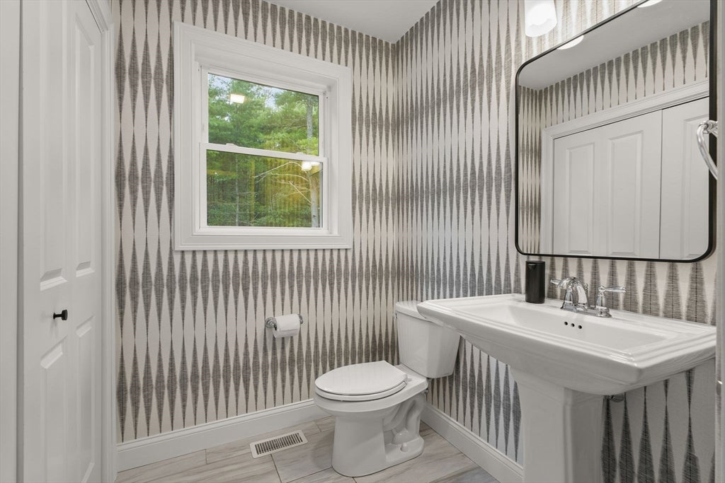 128 Thomas St, Middleboro, MA, 128 Thomas St, Middleboro, MA Photo #18