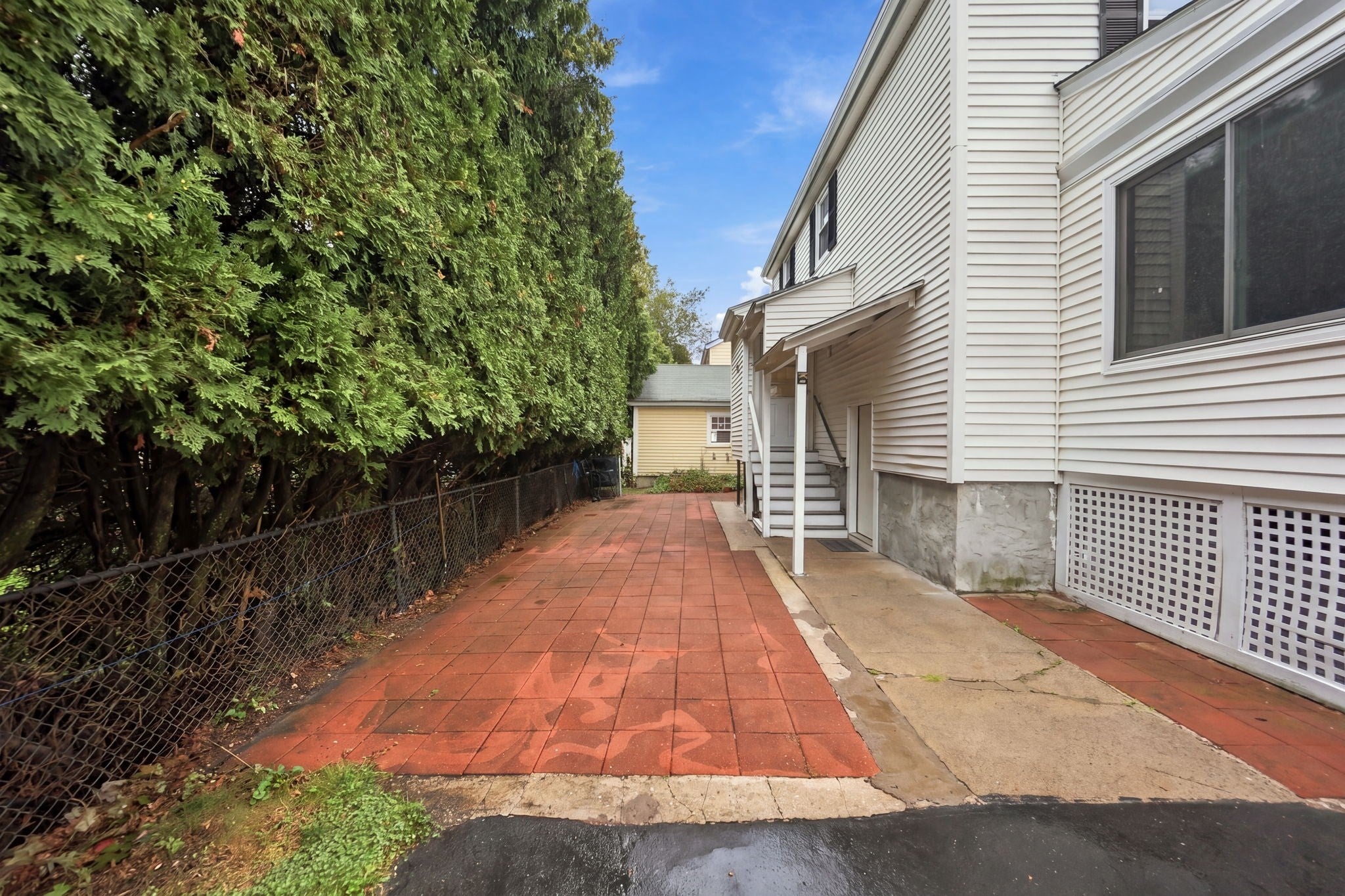 31 Lura St, Lowell, MA, 31 Lura St, Lowell, MA Photo #36