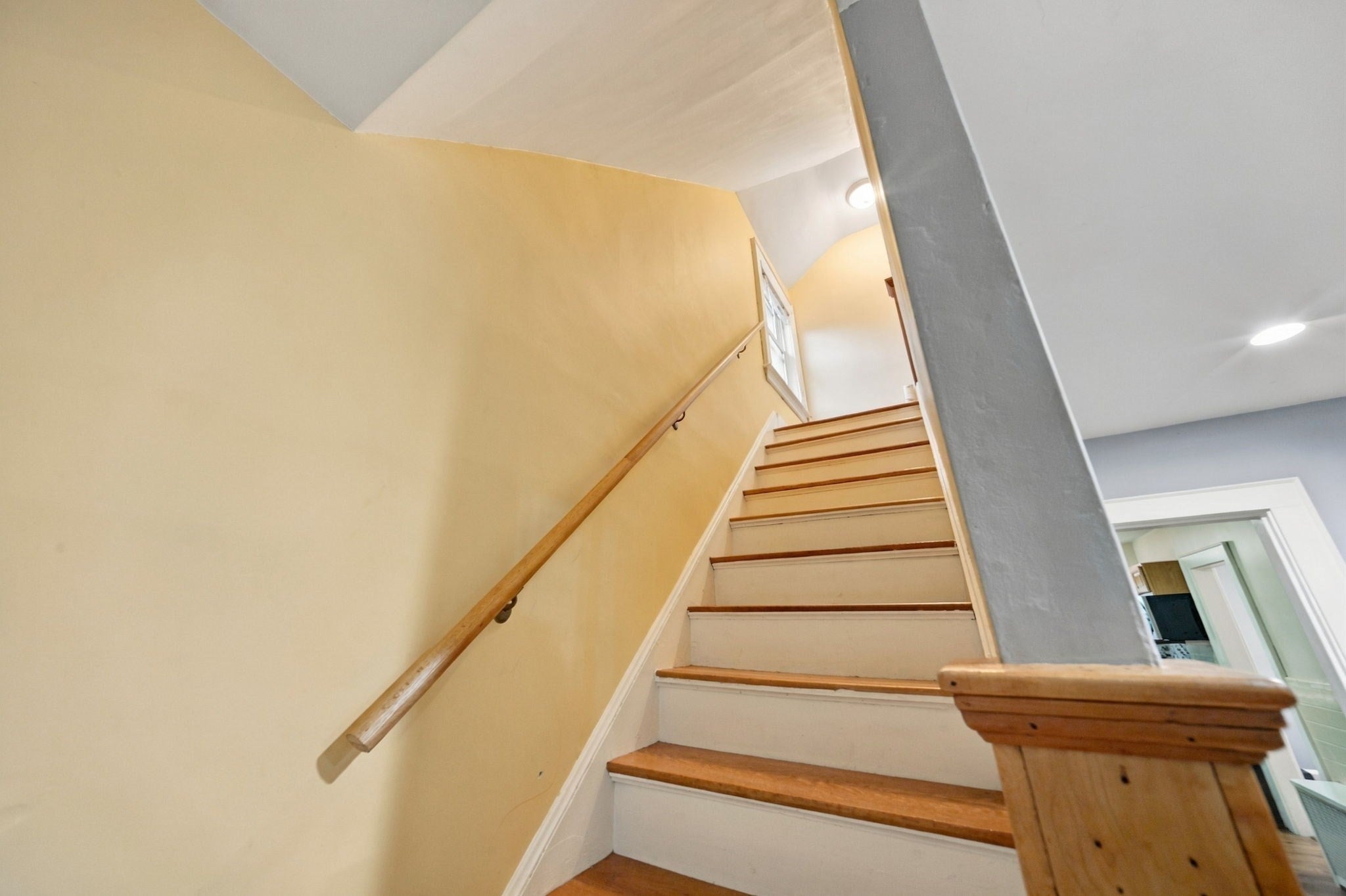 31 Lura St, Lowell, MA, 31 Lura St, Lowell, MA Photo #19