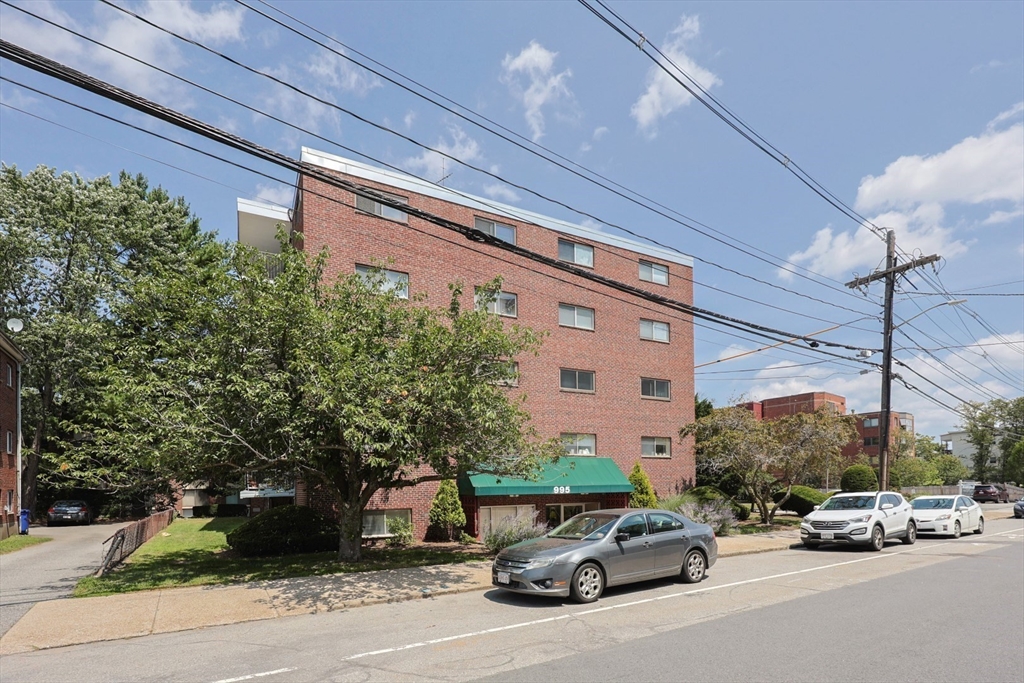 995 Mass Ave 404