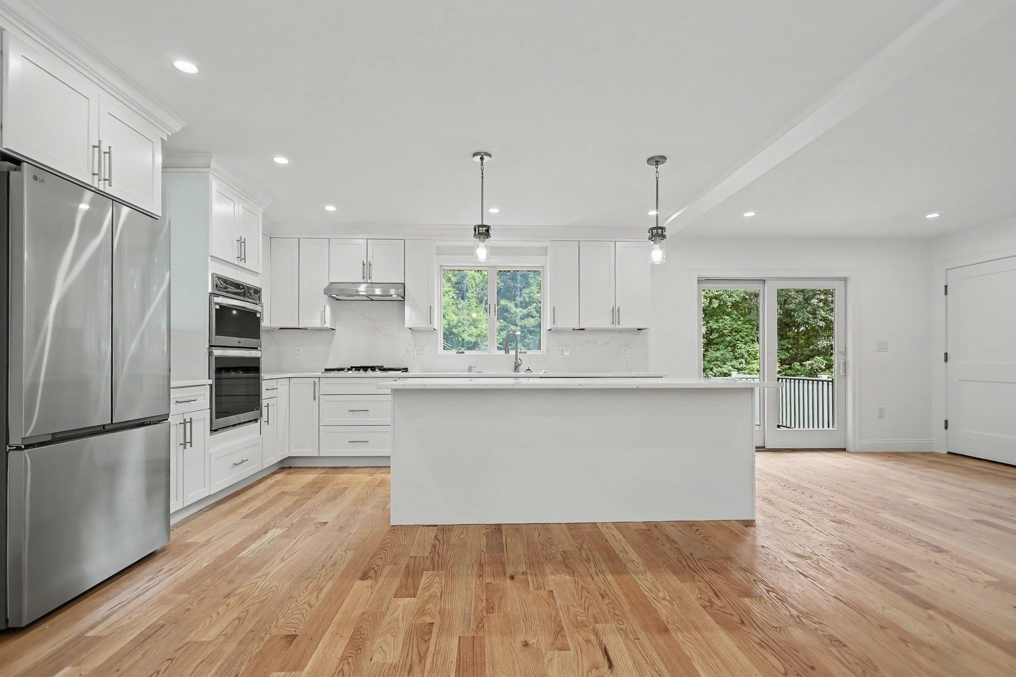 7B Lakeshore Dr