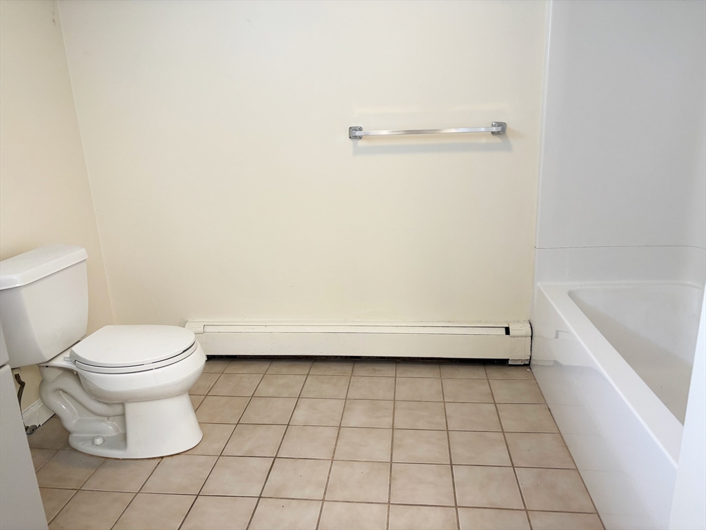 99 Garfield Ave #B, Woburn, MA Photo #9