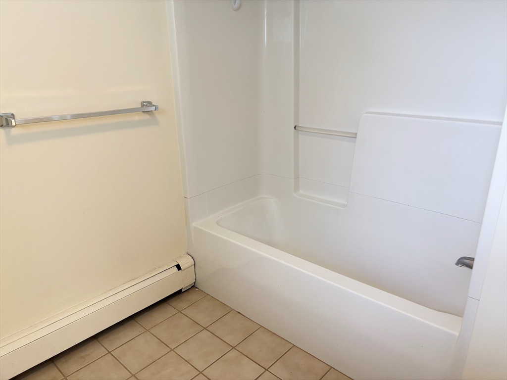 99 Garfield Ave #B, Woburn, MA Photo #10