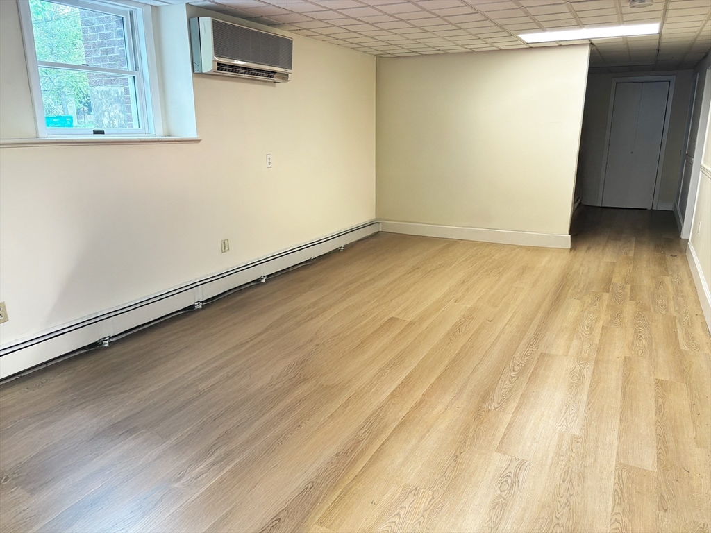 99 Garfield Ave #B, Woburn, MA Photo #3
