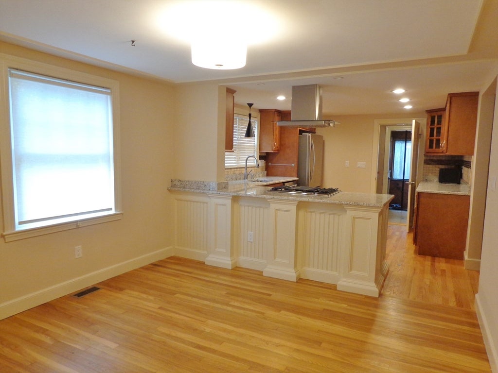 109 Fayette St #2, Watertown, MA Photo #3