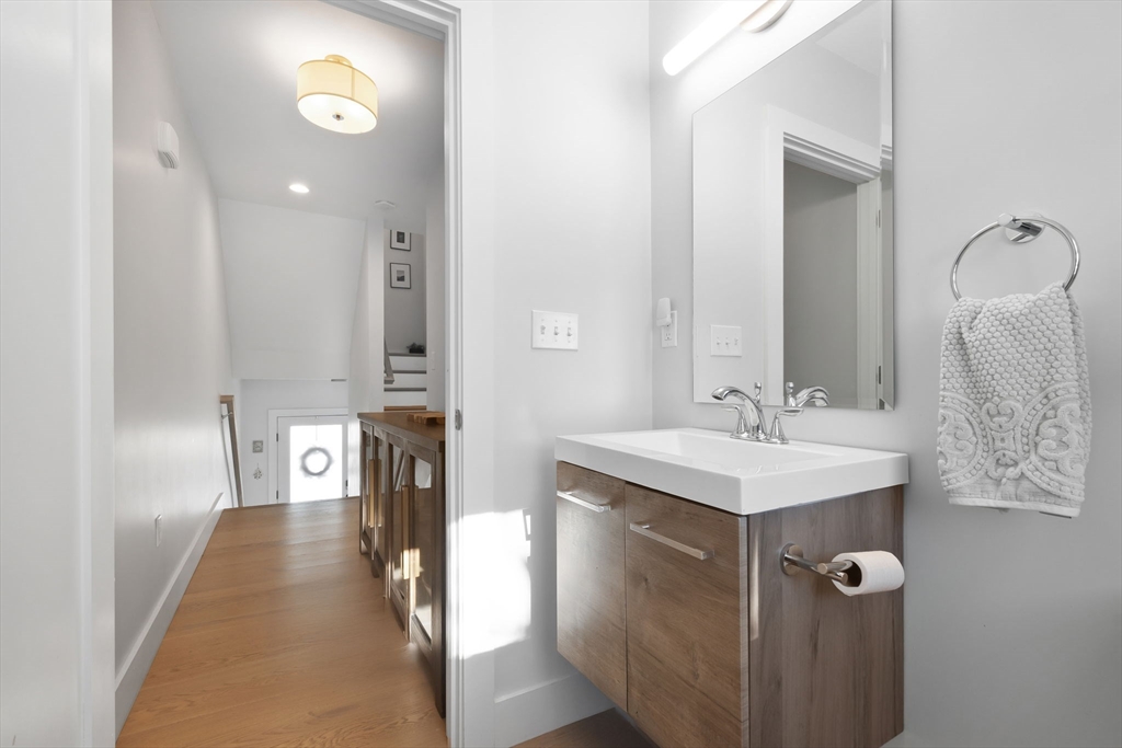9 Ordway Ave 9