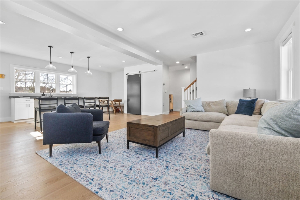 9 Ordway Ave 9