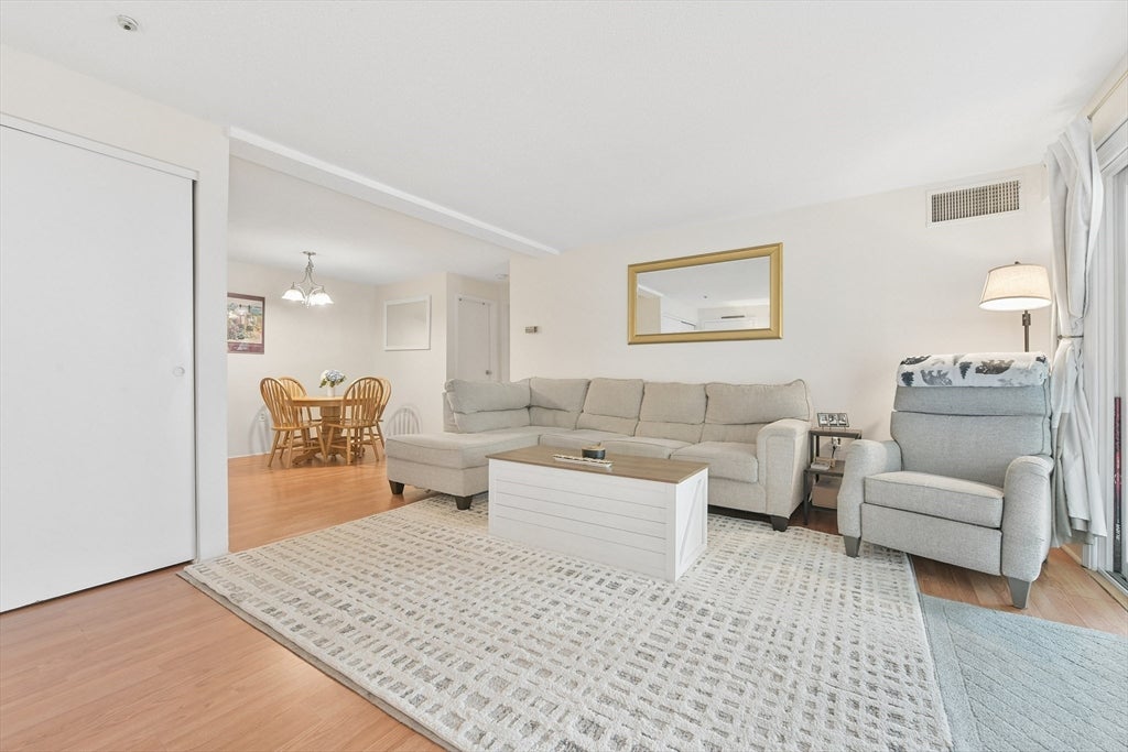 36 Silver Hill Lane 15