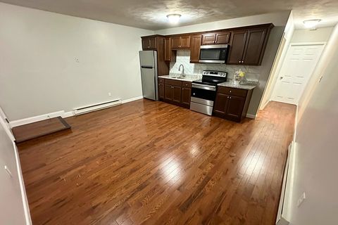 99 Irving St Fall River MA 02723