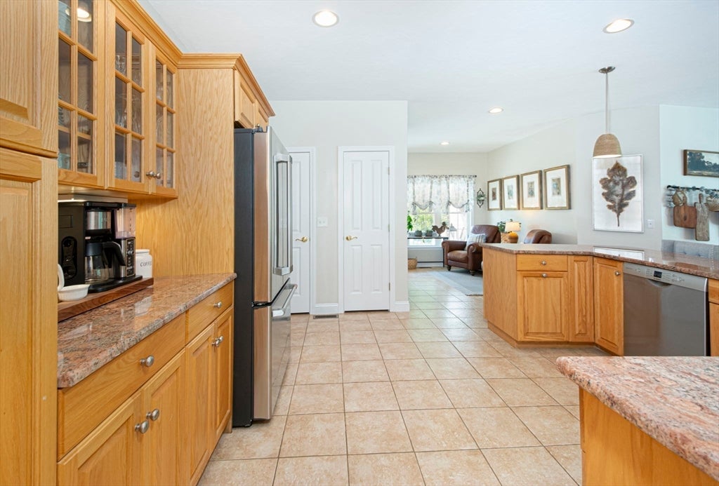 258 Nicholas Dr, Lancaster, MA, 258 Nicholas Dr, Lancaster, MA Photo #17