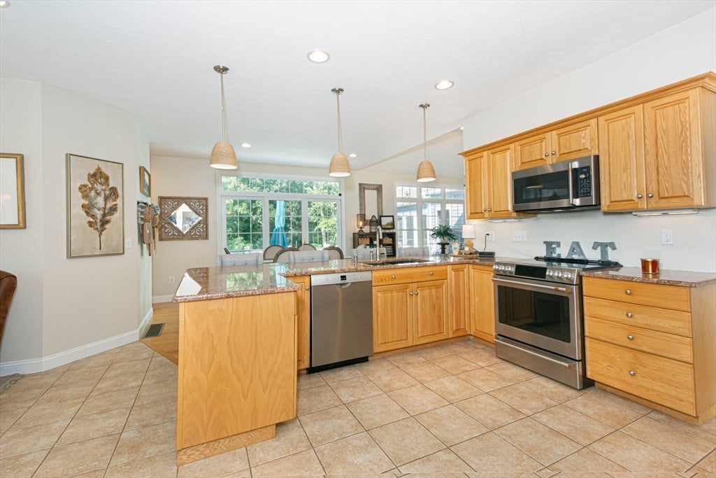 258 Nicholas Dr, Lancaster, MA, 258 Nicholas Dr, Lancaster, MA Photo #19