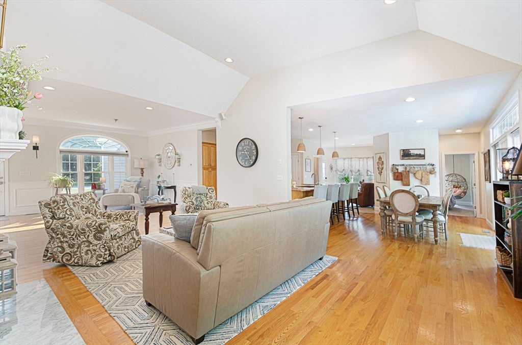 258 Nicholas Dr, Lancaster, MA, 258 Nicholas Dr, Lancaster, MA Photo #12