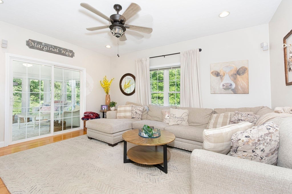 258 Nicholas Dr, Lancaster, MA, 258 Nicholas Dr, Lancaster, MA Photo #22