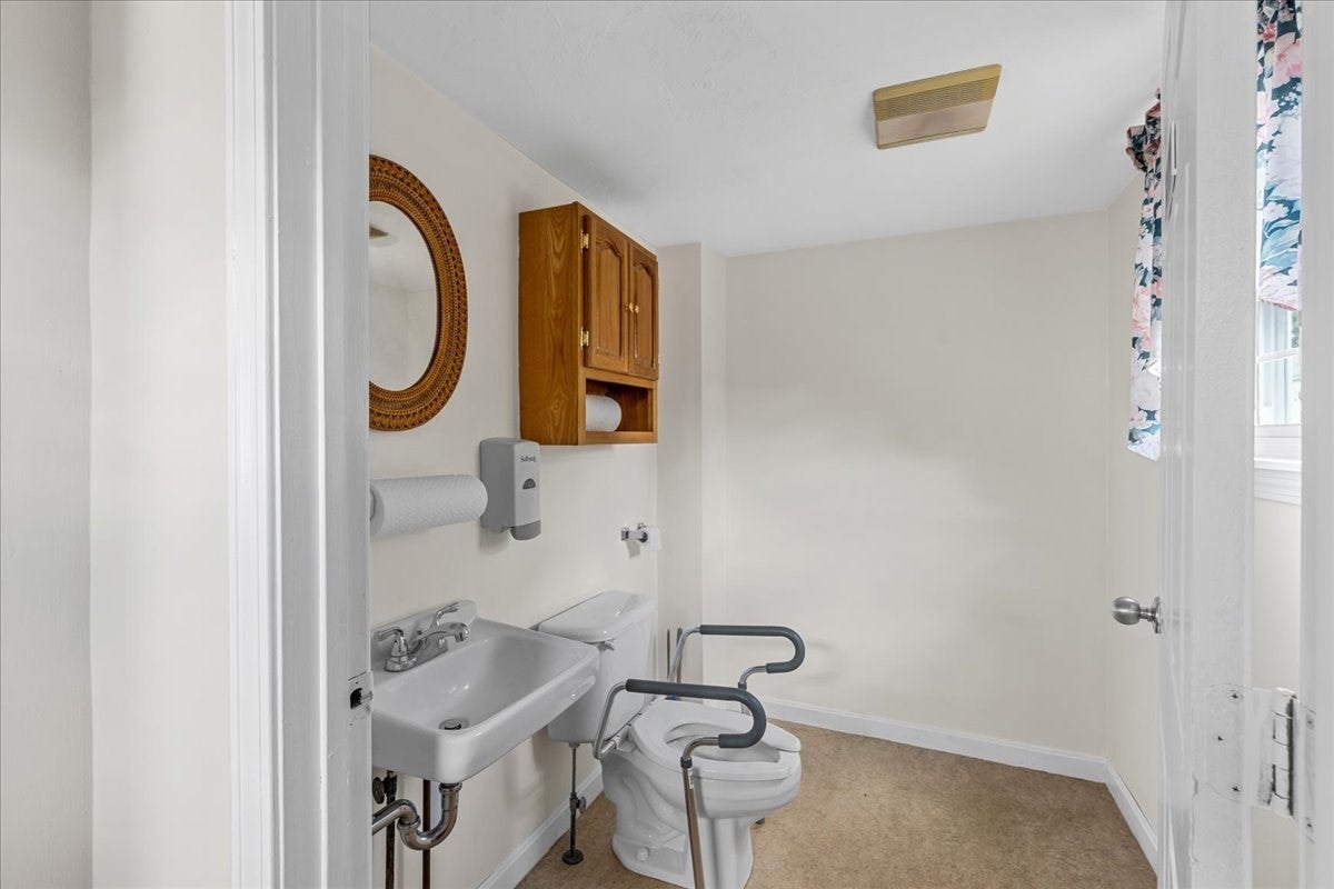 17 North Ave, Rockland, MA Photo #19