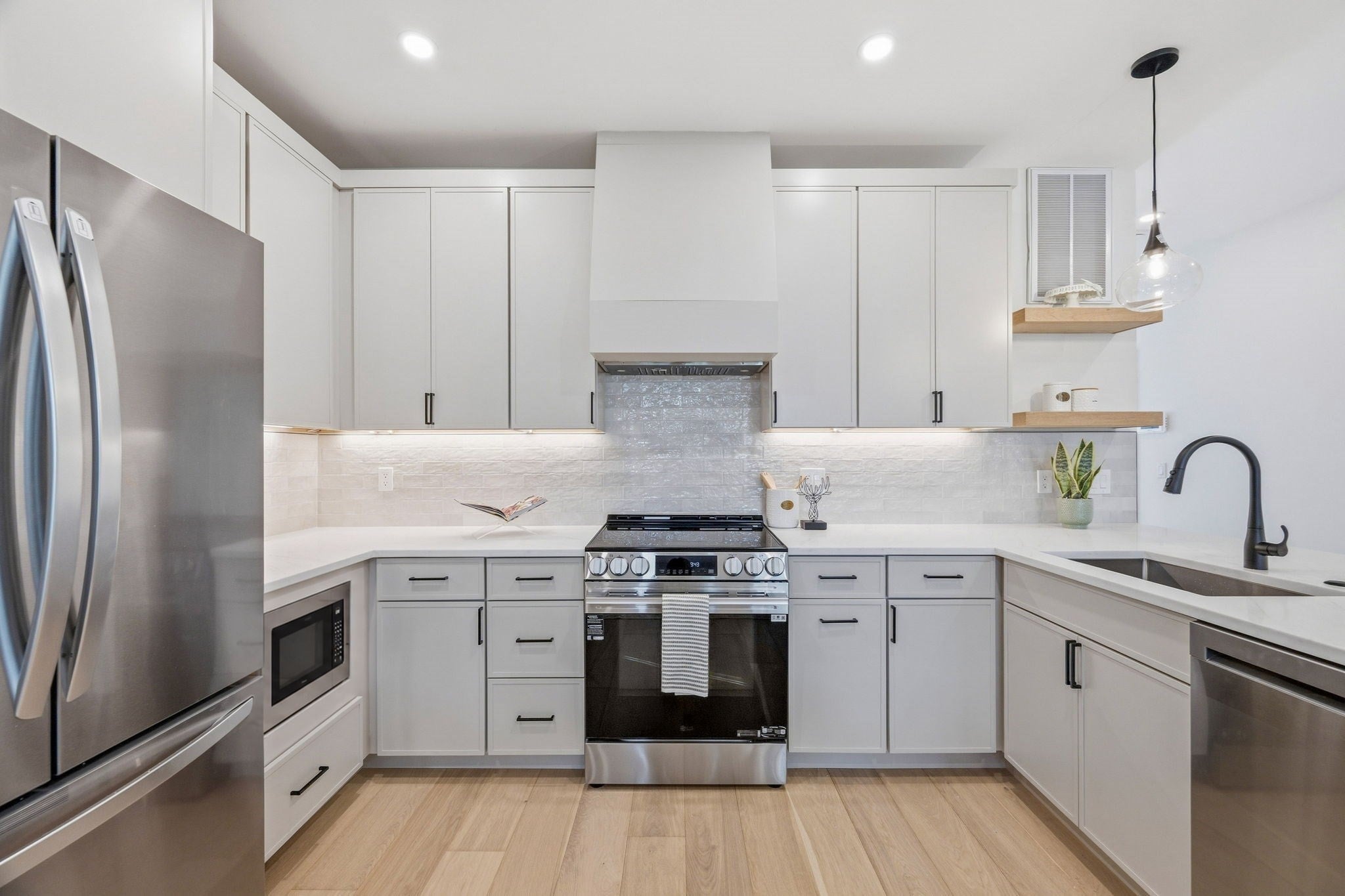 374 Athens Street #1, Boston, MA Photo #4