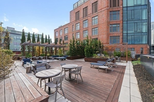 100 Lovejoy Wharf 5J