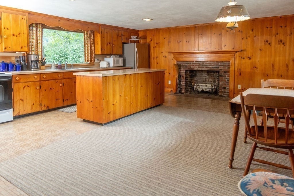 90 N Main Street, Deerfield, MA, 90 N Main Street, Deerfield, MA Photo #10