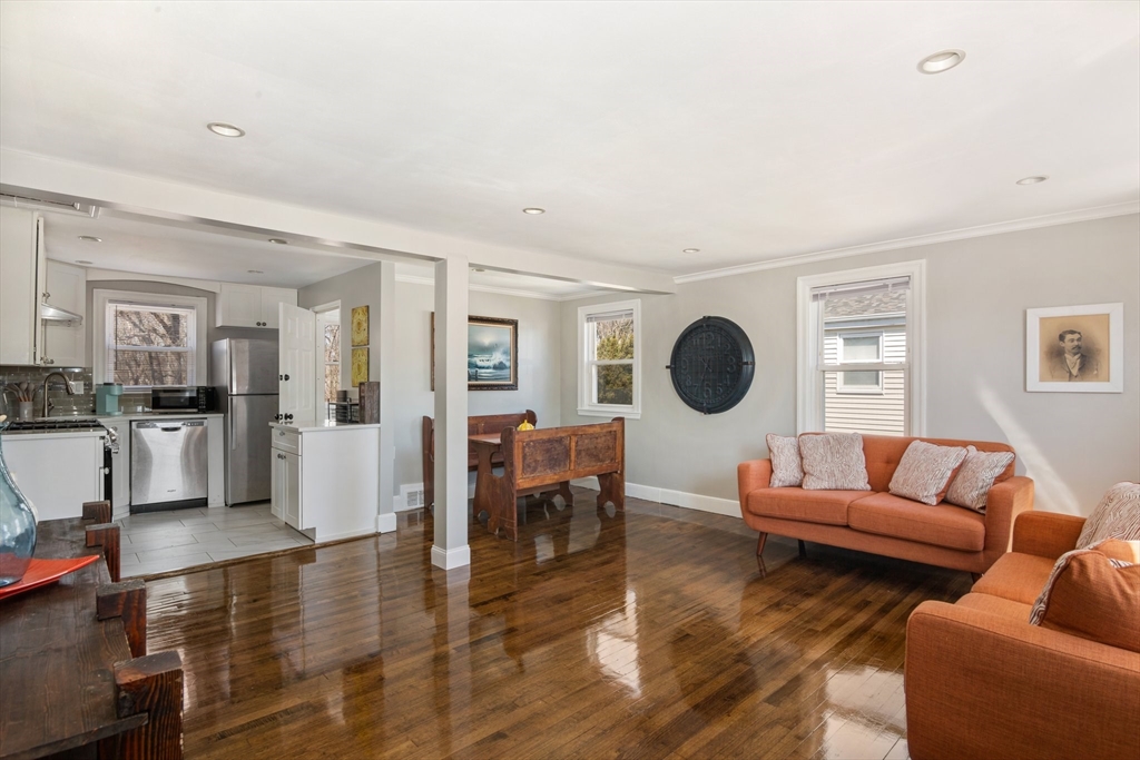 92 Gladeside Ave 2