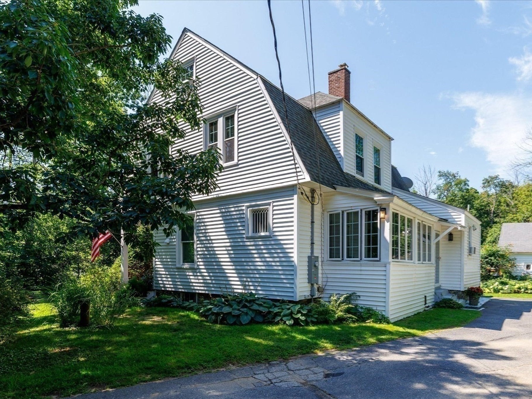 260 Worcester Road