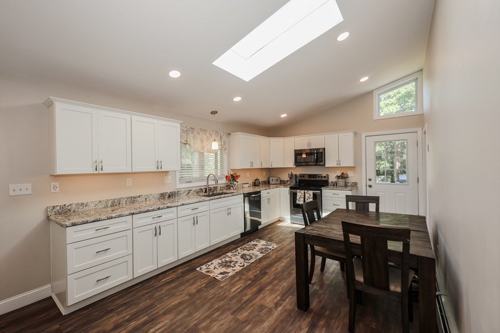 86 Meadowbrook Road