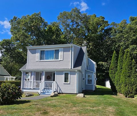 Photo of 341 Seaview Avenue, Swansea, MA 02777 (MLS # 73447875)