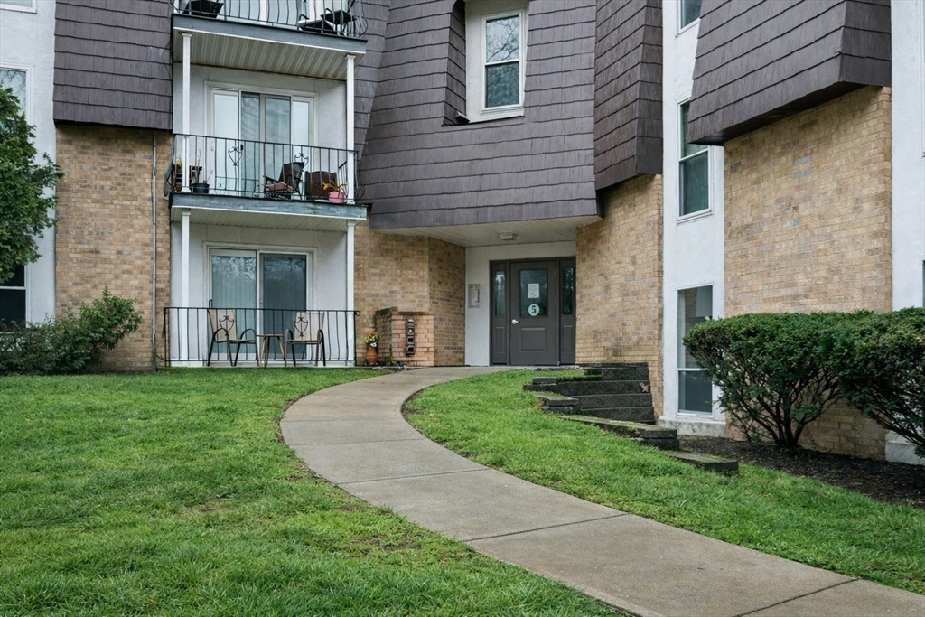 5 Shadowbrook Lane 7